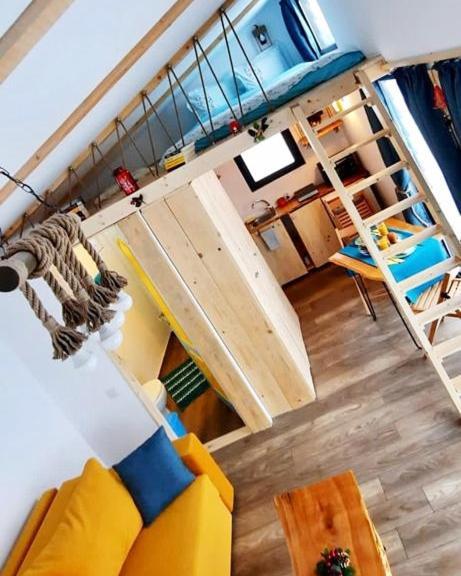 Tiny House Retreat Bran Chalet